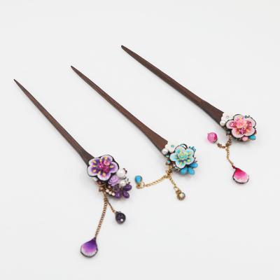 China Wholesale Cheap High Quality Fashionable Mini Girls Wooden Hair Accessories Chinese Style Hairpin for sale