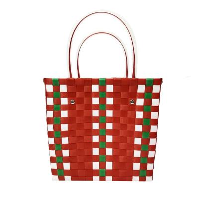 China Bohemian Wholesales Hand - Holiday Hand Carry Beach Bag Colorful Plastic Woven Weaving Shopping Basket for sale