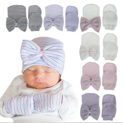 China COMMON 0-3 months newborn beanie and mitten sets boy and girl hat unisex gifts for hospital for sale