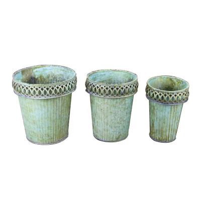 China Vintage Metal Flower Bucket New Product Garden Galvanized Decorative Flower Pot Tin Zinc Shabby Chic Metal Plant Bucket Set of 3 Wholesale for sale