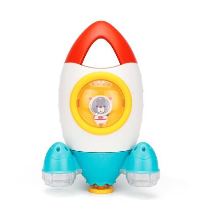 China Amazon Hot Selling Eco-friendly Wholesale Funny Water Spraying OEM New Plastic Spinning Rocket Bath Toy For Kids for sale