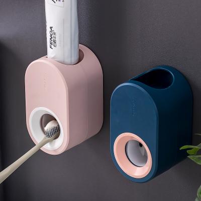 China Sustainable Wall Mount Bathroom Toothpaste Squeezer Vending Machine for sale