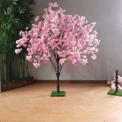 China Eco-Friendly Customized Cherry Blossom Tree Centerpieces For Height Table for sale