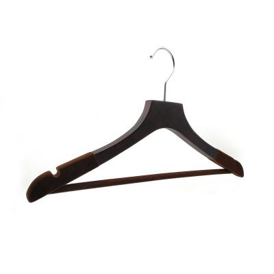 China Custom Made Flat Coated Velvet Shoulder Non Slip Coat Suit Coat Wooden Clothing Hangers With Stainless Hook for sale