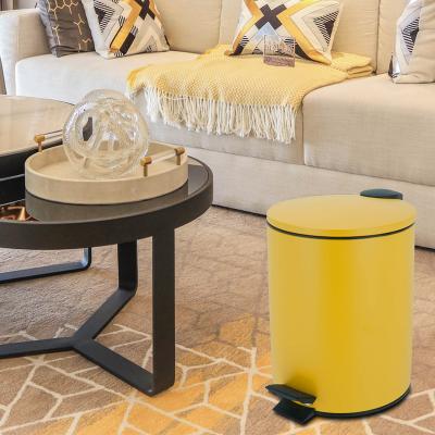 China Household viable best-selling circular living room waste bin creative foreign trade factory source pedal kitchen toilet with cover for sale