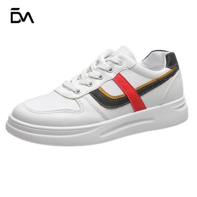 China Fashion Trend Factory Price Bottom Cheap Comfortable Soft Women's Causal Shoes Running Shoes for sale