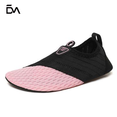 China 2021 comfortable soft non-slip wearproof wholesale for children kids water shoes for sale