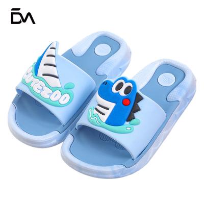 China 2021 Unique Deodorization New Arrival Fashion Non-slip Light Soft Children Kids Slippers for sale