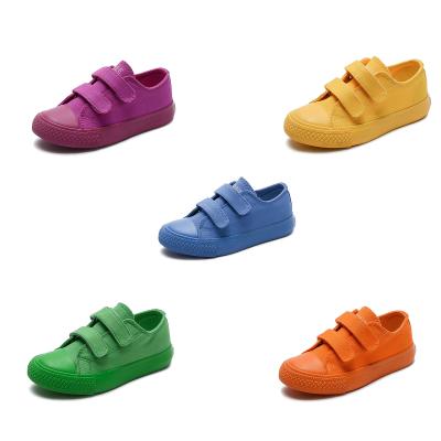 China 2021 New Product Spring Canvas Sneakers Non-slip Flat Shoes for Children Kids Sports Shoes for sale