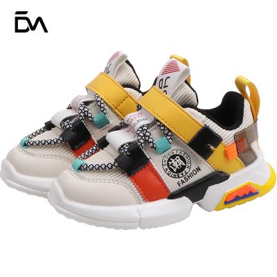 China New Listing Breathable Non-slip Rubber Sneakers Flat Shoes For Children Kids Sports Shoes for sale