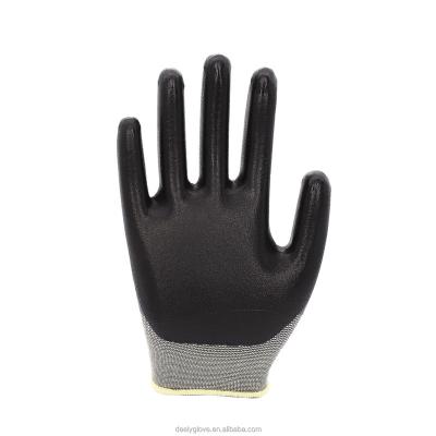 China Safety Anti-Slip Gloves Oil Resistant Anti Oil 15G Black Foam Nitrile Spandex Coated Touch Screen Gloves for sale