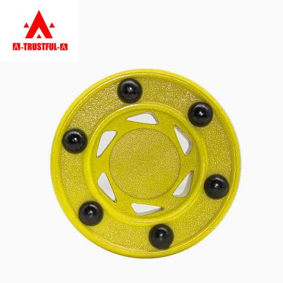 China Hot Selling Yellow Can Be Customized High End Customized Sk04 Rubber Street Hockey Puck Ice Hockey Puck for sale