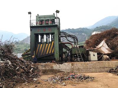 China 400 Ton Scrap Metal Shear , Hydraulic Driven Shear Cutter Machine for sale