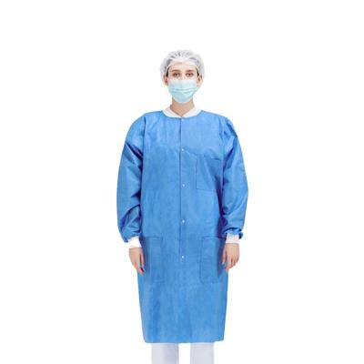 China Hospital Medical Supplies 30gsm to 60gsm SMS Lab Coat with Knitted Collar or Turn Down Collar for sale