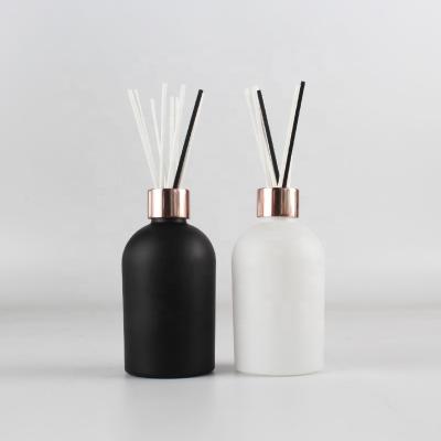 China Gift & craft gift & Wholesale Empty Decorative Fancy Reed Diffuser Glass Bottle Aroma Bottle Craft Bottles for sale