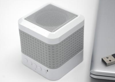 China Orador de alta fidelidade portátil baixo super de Bluetooth do cubo para o jogador do karaoke à venda