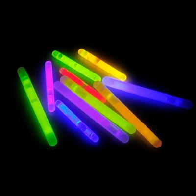 China Fishing Glow Stick Professional Fishing Glow Light Glow Stick Glow in Dark Fishing Float for sale