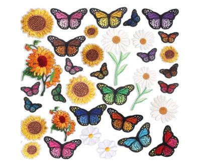 China 3D Embroidered Iron On Patch For Clothing, Sunflowers Butterfly Iron On Patches Set, Plus Size Cute Decoration Embroidered Patches for sale