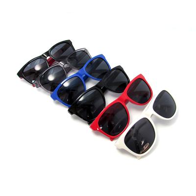 China New Simple Design Sunglasses Fashion PC Frame Popular Kids Sunglasses for sale