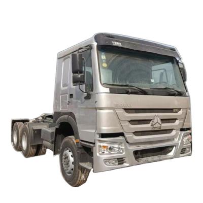 中国 Safety 40ton Tractor Truck Head Used Euro2 371hp Howo Heavy Truck 販売のため