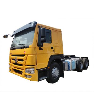 中国 Sinotruk HOWO Tractor / Dump Truck 6X4 10 Wheels Heavy Duty Truck 販売のため