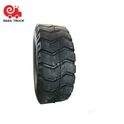 China OTR Off The Road Heavy Duty Truck Tires Rubber Loader Retreaded Tire Te koop