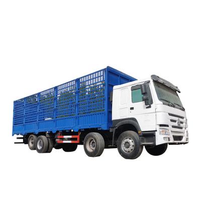 China 12 Wheeler Used Howo Stake Cargo Truck Sinotruk 8x4 Medium-Sized Fence Lorry for sale