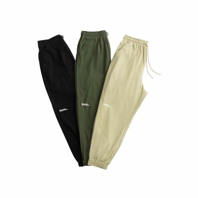 China anti-wrinkle street trend retro english printing hot selling casual cargo pants for men beams foot pants for sale