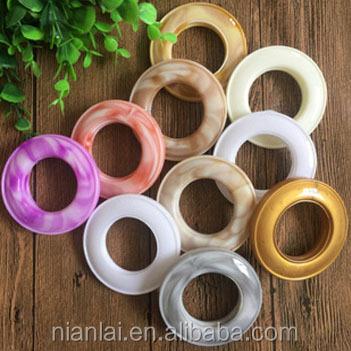 China Eco - Friendly Wholesale Curtain Accessories Plastic Material Curtain Grommet Ring for sale