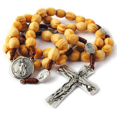 China Religious Light Brown Wooden Beads Divine Mercy Wood Rosary On Rope Prayer Rosaries Necklace With Metal Crucifix for sale