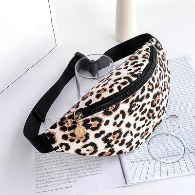 China Anti-theft Packet Printing Pussy Girl Fashion Phone Holder Women Waist Running Bags Ladies Sport Chest Bag for sale