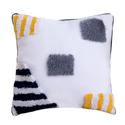 China Factory direct sale tribal Boho woven tufted pillowcase anti-static decorative tile cover with tassels for sale