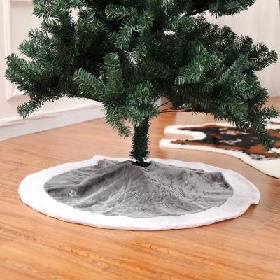 China Wedding Customized Gray Christmas Tree Skirt Fur Plush Decorations Plush Christmas Tree Skirt High Quality Sublimation for sale