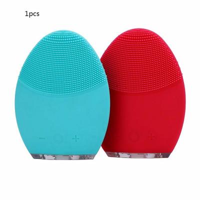 China Portable Electric Ultrasonic Vacuum Silicone Electric Silicone Instrument Pore Face Cleansing Meter for sale