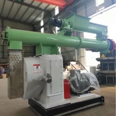 China Livestock Pelletizer Animal Pellet Machine 800-1000kg/H Chicken Feed Making Machine for sale