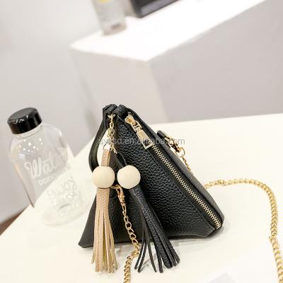 China Unique Design Ladies PU Leather Daily Stylish Coin Purse Unique Triangle Shape Pouch With Chain for sale