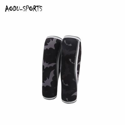 China 2021 Hot-selling Comfortable Compression Neoprene Calf Sleeves For Sports for sale