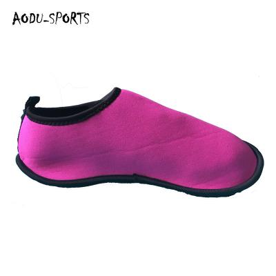 China Protect 2019 New OEM Aqua Socks Beach Water Shoes Quick Dry Barefoot For Kids for sale