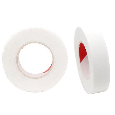 China Japan Microfoam Easy Tear Eyelash Extension Tape White Breathable Makeup Tape Breathable Lint Free Tape Japan Surgical 12.5*900mm/2.5*900mm for sale