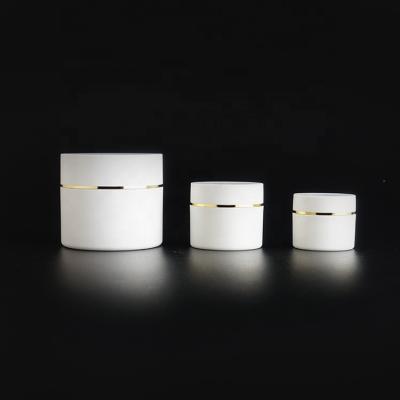 China Recyclable empty plastic cosmetic jar 15g 30g 50g 100g pp face cream for sale