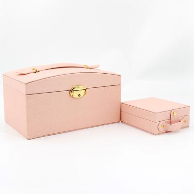 China Custom Luxury Girl Style PU Leather Jewelry Box Large Organizer with Mirror Lock Drawer Ring Earring Necklace Jewelry Packaging Box for sale