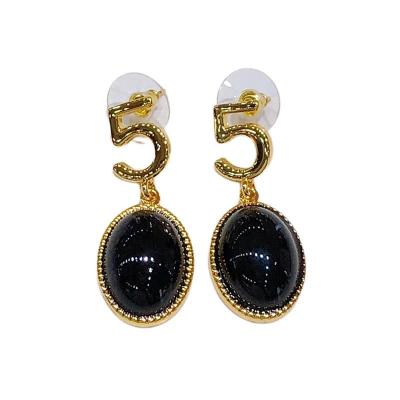 China Vintage Channel 5 Word Drop Earrings Women's Popular Fashion Jewelry Accessories 18k Gold G Letter Cuff Cuff Earring Sets for sale