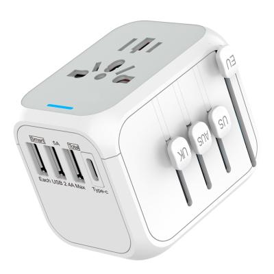 China All in one plug & plug with usb ports electric global universal power adapter universal usb travel adapter usb plug socket charging ports plugs for sale