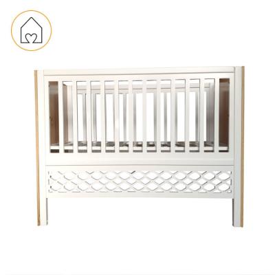 China Water Based Color Water Based Paint Adjustable Size Whip Bedroom Baby Bed Crib Cradle Hutch Solid Wood for sale