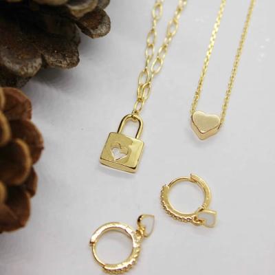 China Environmental Friendly Custom 14K 18K Gold Plated Necklace Jewelry Set Heart And Keyhole for sale