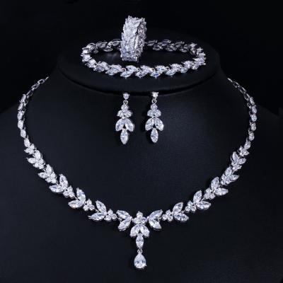 China 4pcs Delicate Sparkle Leaf Shaped Cubic Zircon Dubai Fine Jewelry Sets Bracelet Ring Women Luxury Bridal Wedding Drop Earrings Necklace for sale