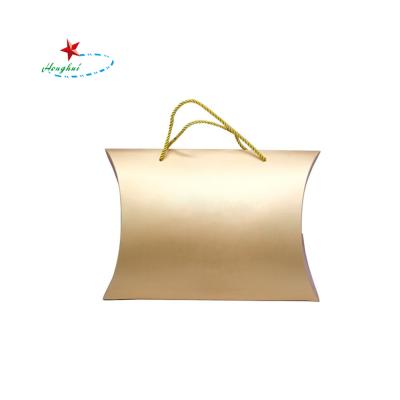 China Recycled Materials Slip Box Pillow Case Box Pillow 7x5x2 Black Boxes With Handle Packaging for sale