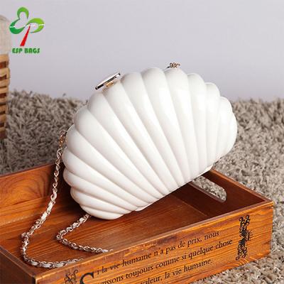 China Lady New Fashion Ladies Hard Shell Shape Acrylic Pearl Clutch Bag, Wedding Trimming Dinner Bags Handbag for sale