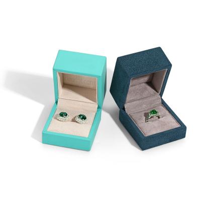 China Luxury Engagement Ring Earring Necklace Storage Box With Custom Logo And Design for sale