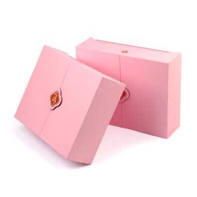 China Custom Cosmetic Packaging Box Magnetic Gift Boxes Make Up Gift Boxes Packaging Supplies Factory for sale